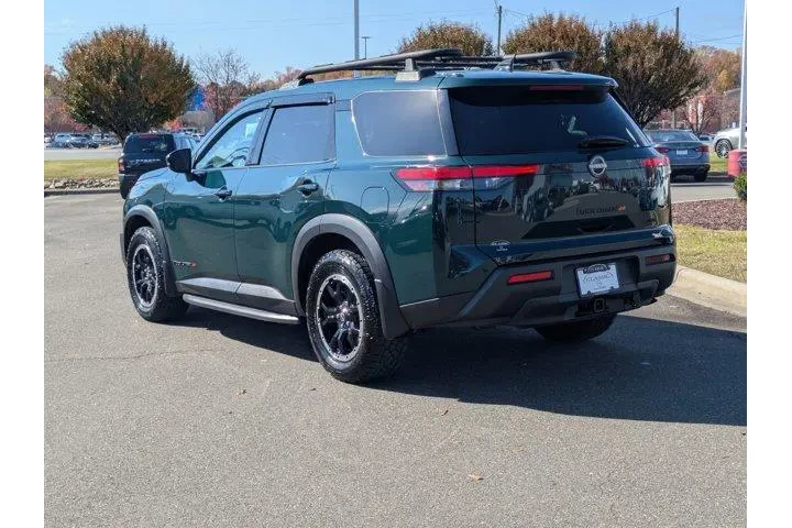 $39925 : Nissan Pathfinder 2025 AWD S image 8