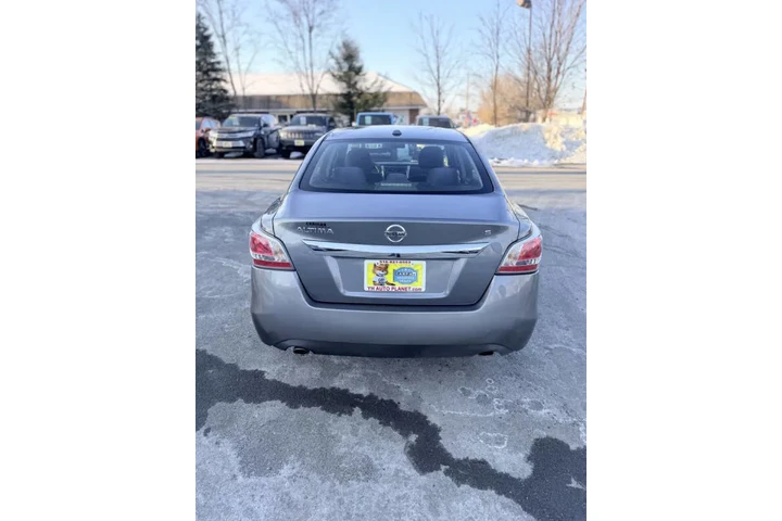 $8500 : 2015 Altima 2.5 image 9