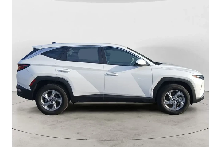 $20967 : Hyundai TUCSON 2023 AWD SE 4 image 6