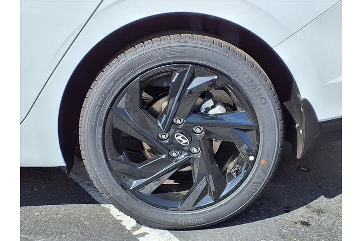 $22700 : Kia K4 2025 LXS 4dr Sedan image 5