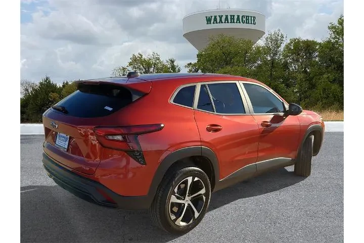 $20233 : Chevrolet Trax 2024 RS 4dr C image 5