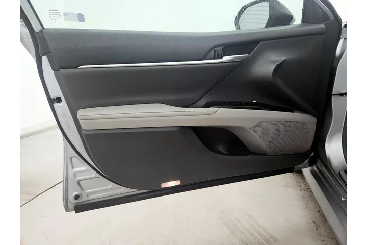 $24998 : Toyota Camry 2023 XLE 4dr Se image 4