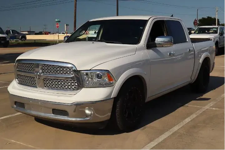 $23995 : Ram 1500 2017 4x2 Laramie 4d image 7