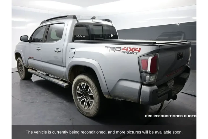 $34585 : Toyota Tacoma 2021 4x4 TRD P image 4