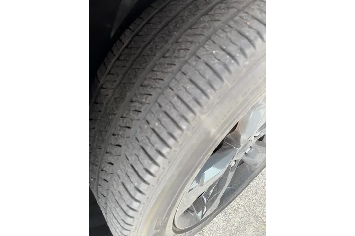 $25990 : Jeep Grand Cherokee L 2023 4 image 9