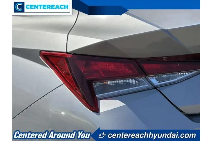 $20985 : Hyundai ELANTRA 2023 SEL 4dr image 9