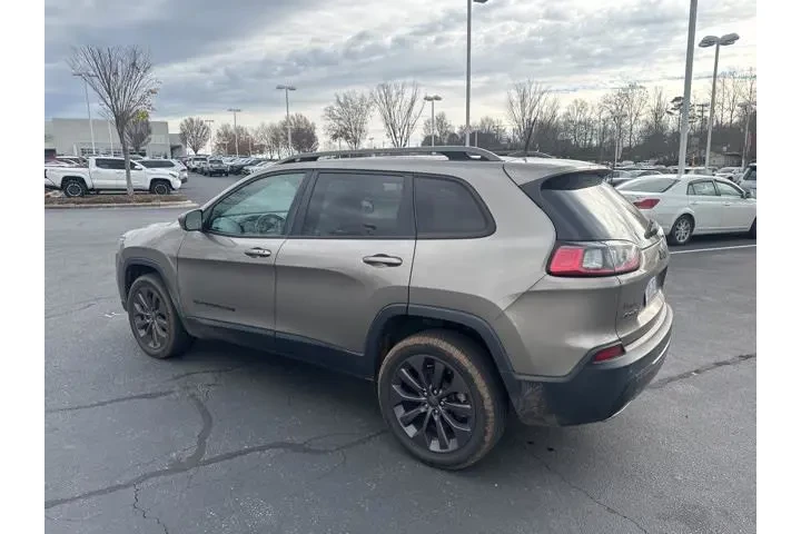 $20951 : Jeep Cherokee 2021 4x4 Latit image 5