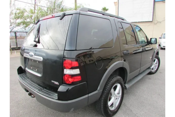 $5995 : 2006 Explorer XLT image 4