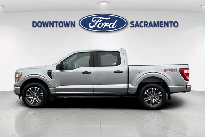 $25900 : Ford F-150 2021 4x4 XLT 4dr image 7