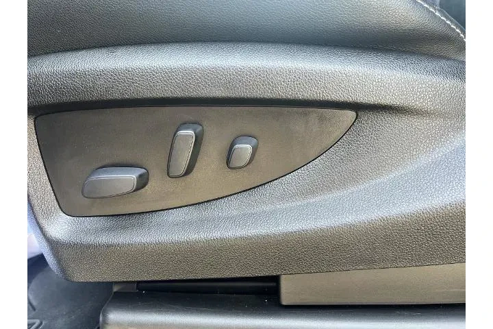 $29800 : Chevrolet Silverado 1500 201 image 9