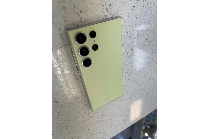 $675 : Samsung Galaxy S23 ULTRA 5G image 2