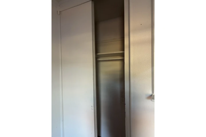 $900 : Cuarto de renta image 1