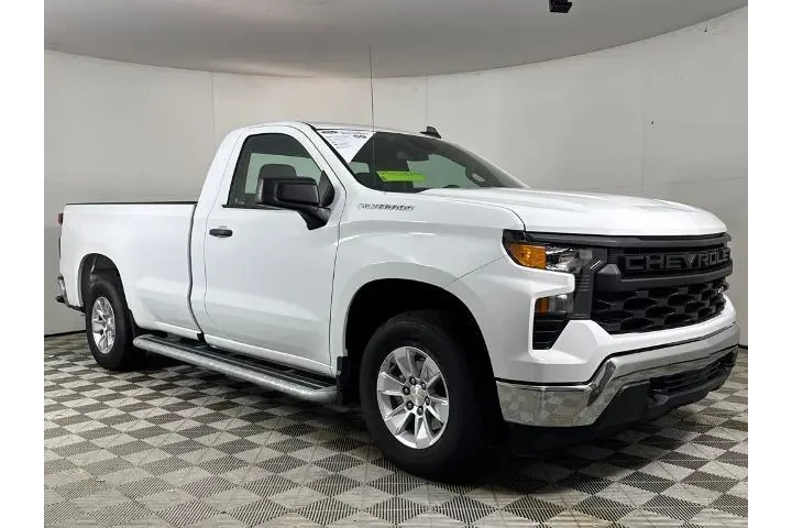 $28900 : Chevrolet Silverado 1500 202 image 1
