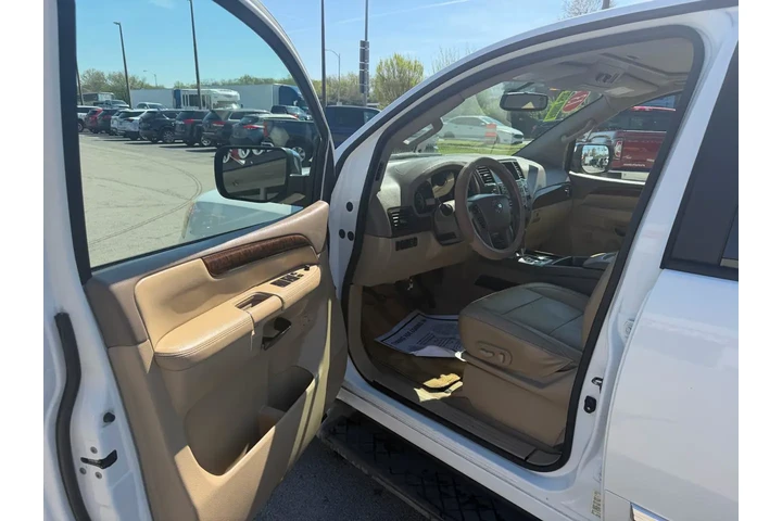 2013 Armada SL image 8