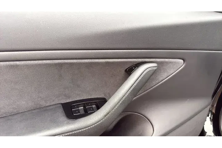 $18285 : Tesla Model 3 2019 Mid Range image 10