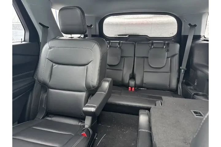 $30104 : Ford Explorer 2023 AWD XLT 4 image 10