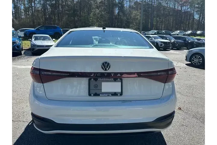 $20785 : Volkswagen Jetta 2025 Sport image 6