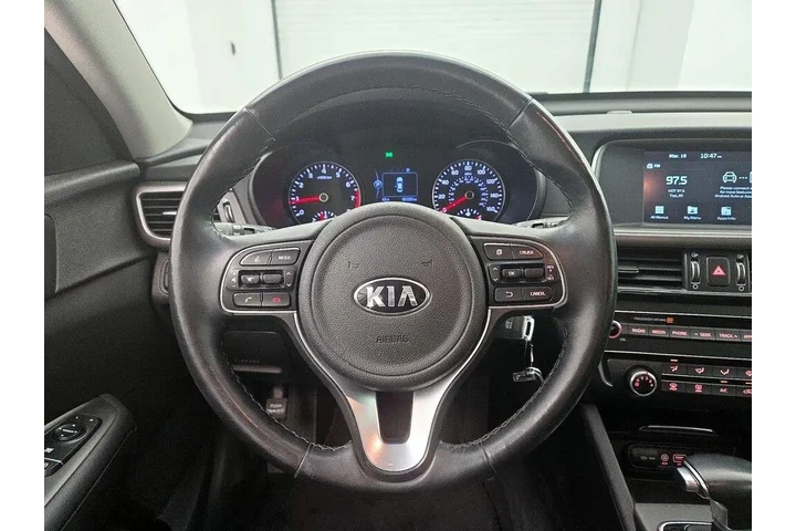$14998 : Kia Optima 2018 S 4dr Sedan image 10