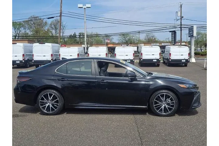 $24898 : Toyota Camry 2024 SE 4dr Sed image 7