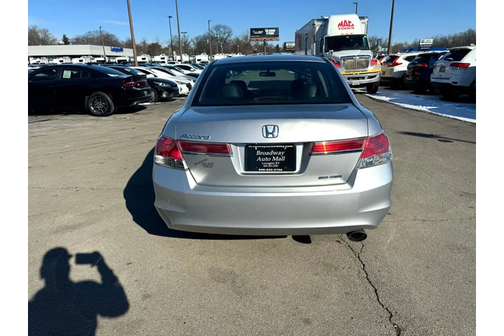 $8980 : 2011 Accord Sdn 4dr I4 Auto SE image 2