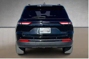 $31570 : Jeep Grand Cherokee 2023 4x2 thumbnail