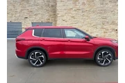 $18995 : Mitsubishi Outlander 2022 SE thumbnail
