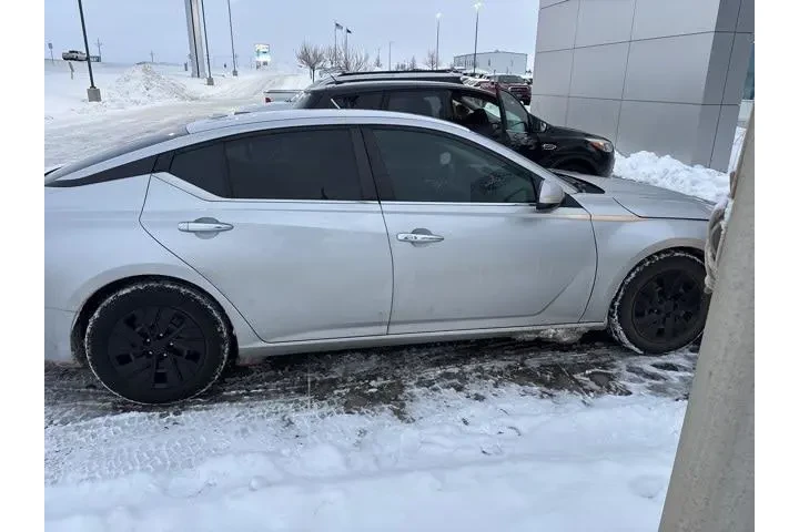 $11900 : Nissan Altima 2019 2.5 S 4dr image 6