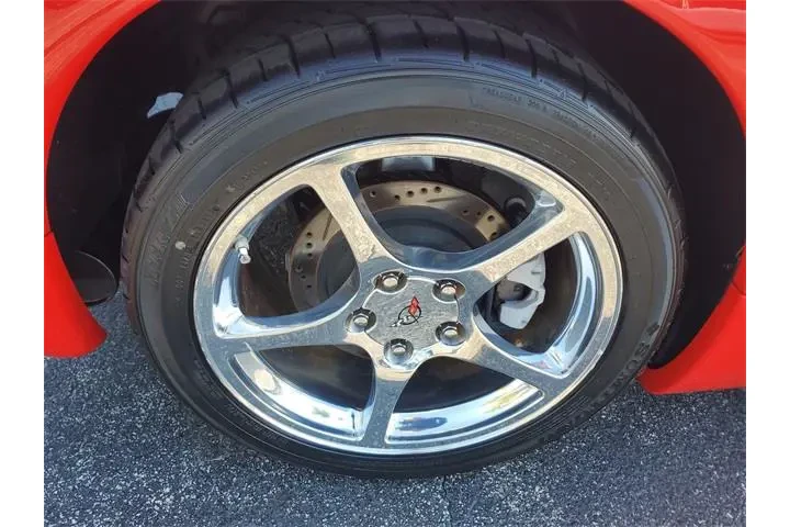 $17990 : Chevrolet Corvette 2002 2dr image 5