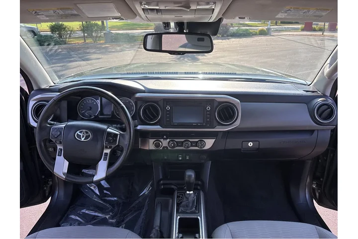 $35000 : Gold Certified2019 Tacoma 4WD image 4