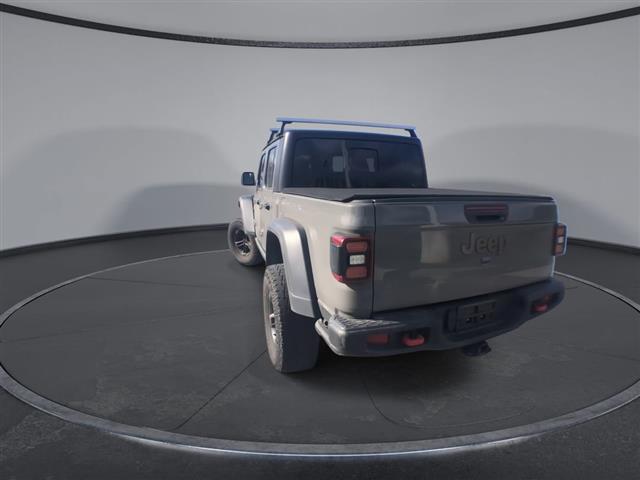 PRE-OWNED 2020 JEEP GLADIATOR image 7