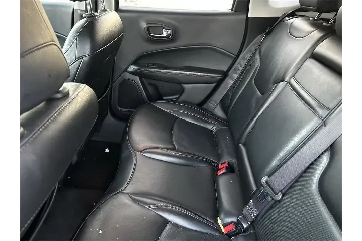 $13994 : Jeep Compass 2019 Limited 4d image 6