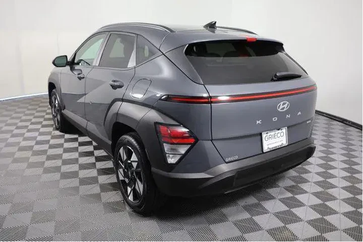 $22878 : Hyundai KONA 2024 AWD SEL 4d image 6