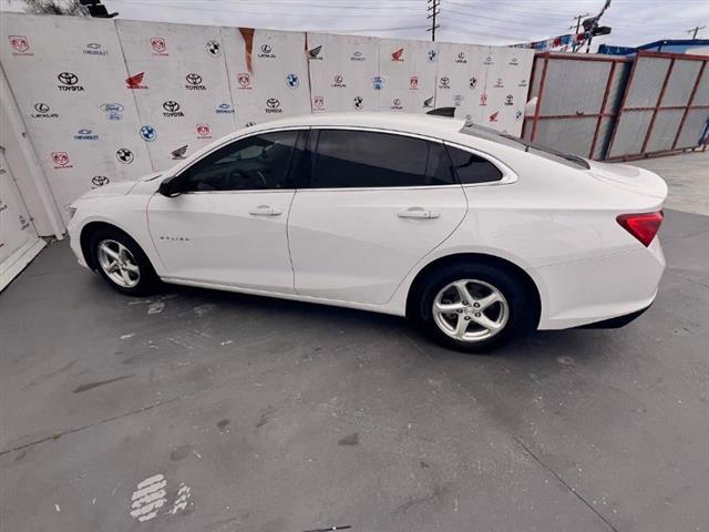 $15995 : Used 2018 Malibu 4dr Sdn LS w image 6