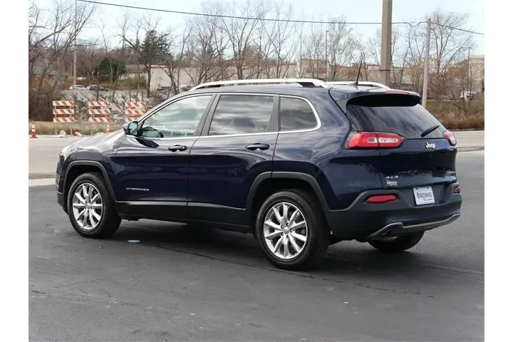$13999 : Jeep Cherokee 2016 4x4 Limit image 3