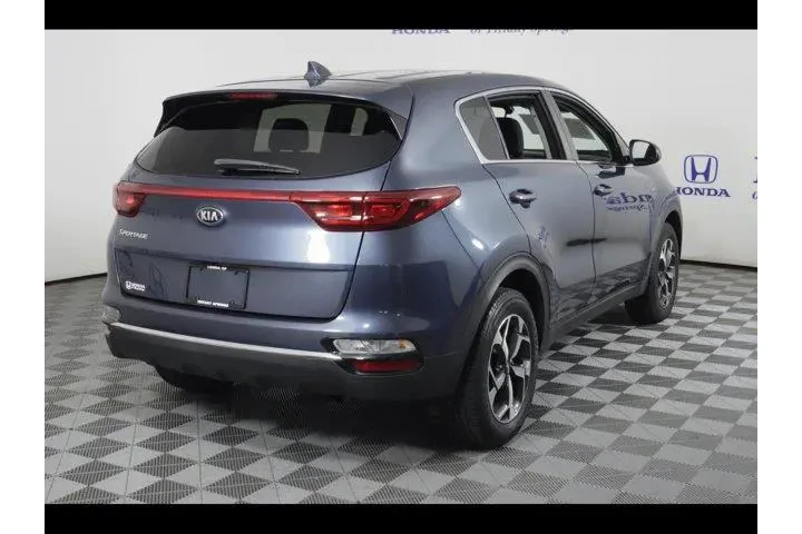 $16875 : Kia Sportage 2022 AWD LX 4dr image 7