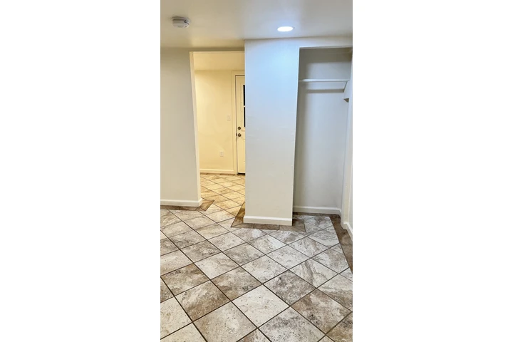 $875 : Apartamentito image 3