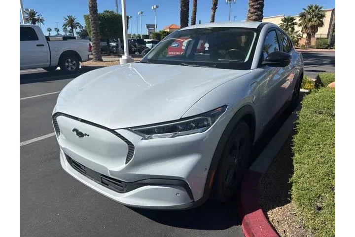 $23893 : Ford Mustang Mach-E 2023 Sel image 1