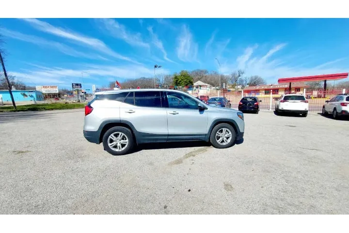 $13990 : 2019 GMC Terrain SLE image 10
