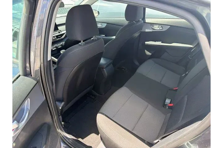 $14991 : Kia Forte 2023 LX 4dr Sedan image 9