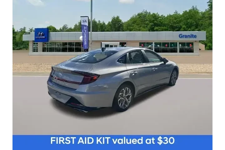 $20990 : Hyundai SONATA 2023 SEL 4dr image 6