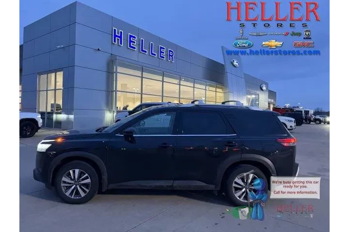 $28962 : Nissan Pathfinder 2024 AWD S image 1