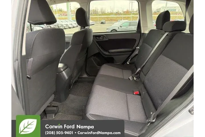 $13989 : Subaru Forester 2016 AWD 2.5 image 9