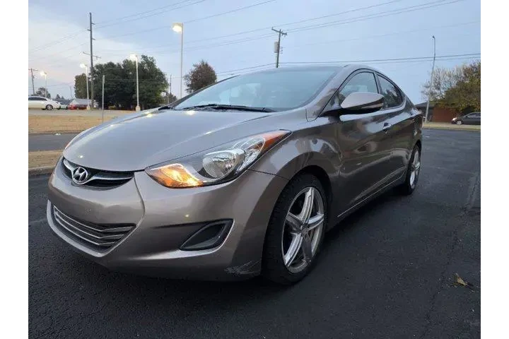 $7490 : Hyundai ELANTRA 2011 GLS 4dr image 4