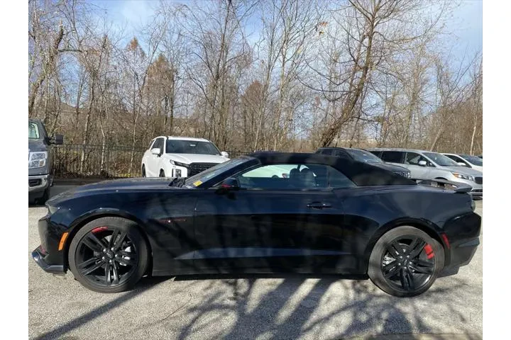 $35995 : Chevrolet Camaro 2024 LT 2dr image 4