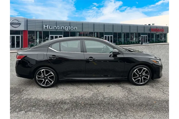 $18901 : Nissan Sentra 2025 SR 4dr Se image 5