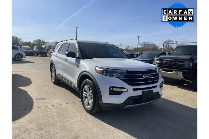 $19559 : Ford Explorer 2020 XLT 4dr S image 2
