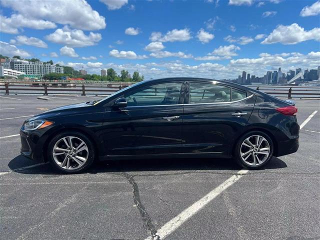 $9995 : 2017 HYUNDAI ELANTRA image 10