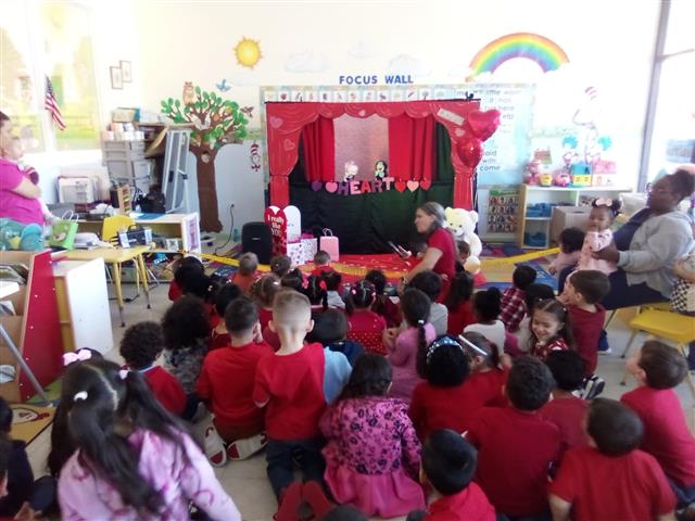 Puppet show, face painting image 1