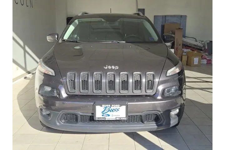 Jeep Cherokee 2015 4x4 Latit image 2