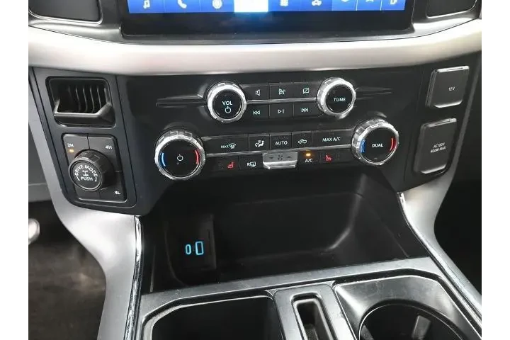 $31998 : Ford F-150 2022 4x4 XL 4dr S image 9